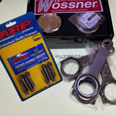 PACK PISTONS WOSSNER &#934;82.7 - BIELLES TFC EN H - VIS ARP - COUSSINETS TRI-METAL ACL OFFERT Pour Mégane 2&3RS